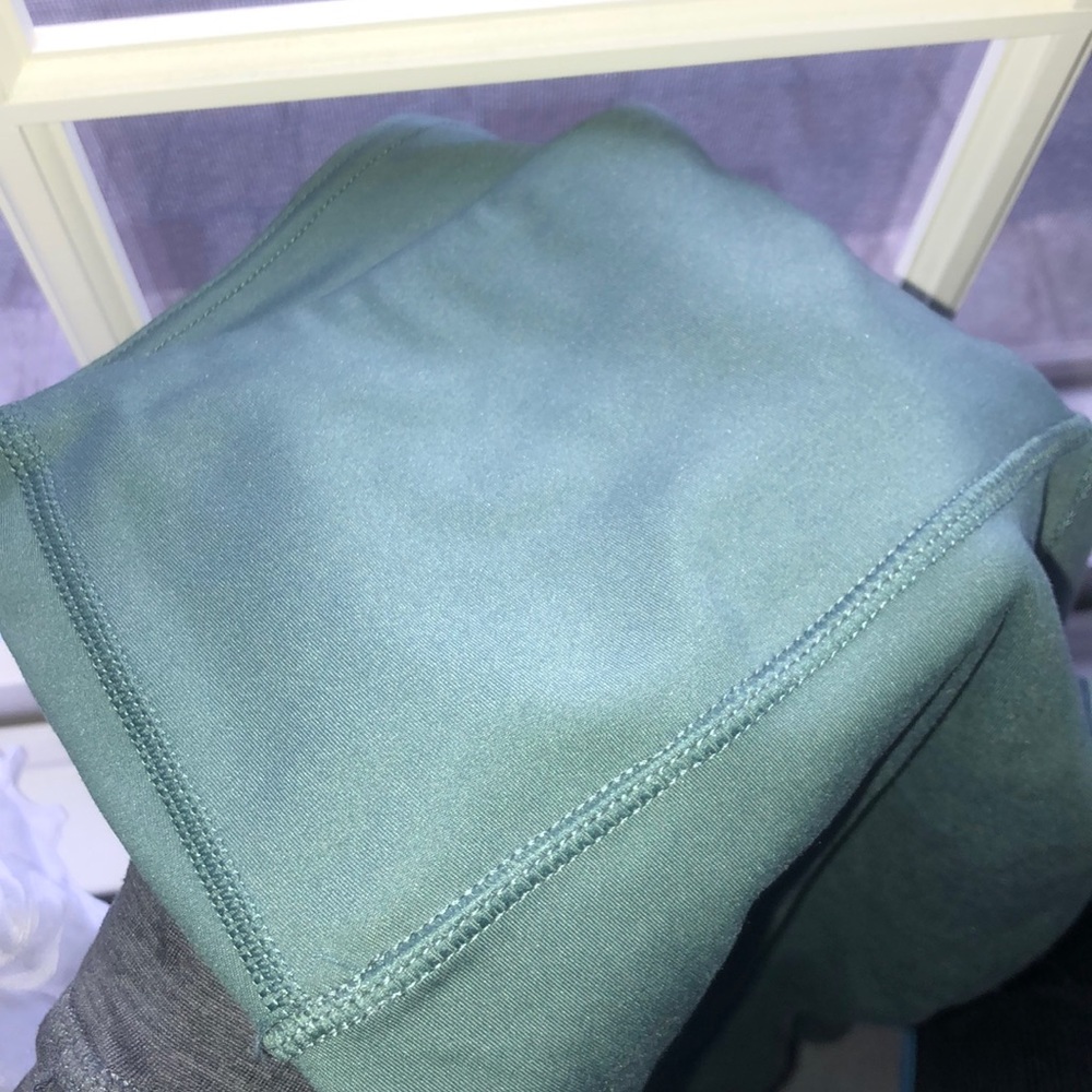 Color of leggings